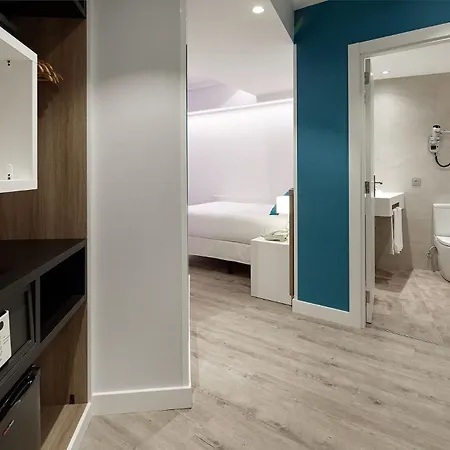 帕尔马酒店 酒店