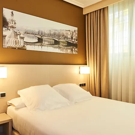 Готель Parma Сан-Себастьян