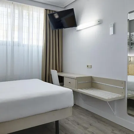 Hotell Parma 2*
